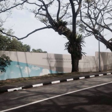 Large Format Hoarding 02