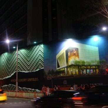 Large Format Hoarding : Grand Park