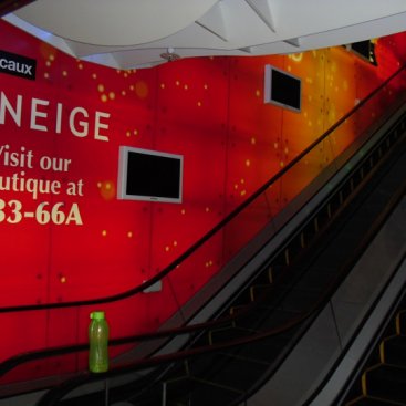 Large Format Outdoor Media : JC Decaux