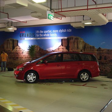 Large Format Backdrop : Mitsubishi
